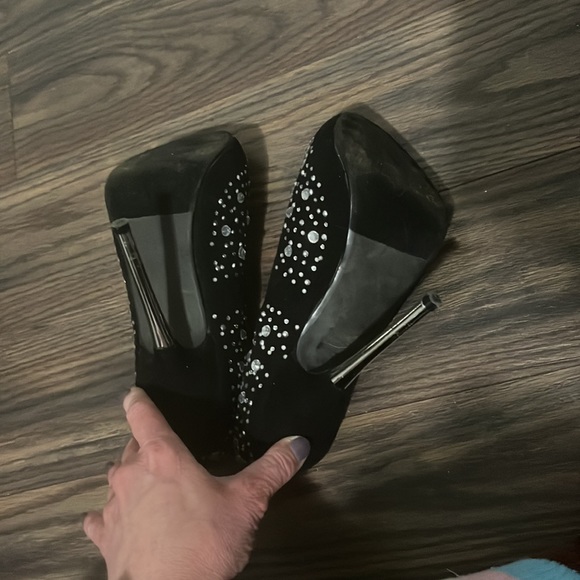 Black rhinestone heels! - Picture 6 of 6